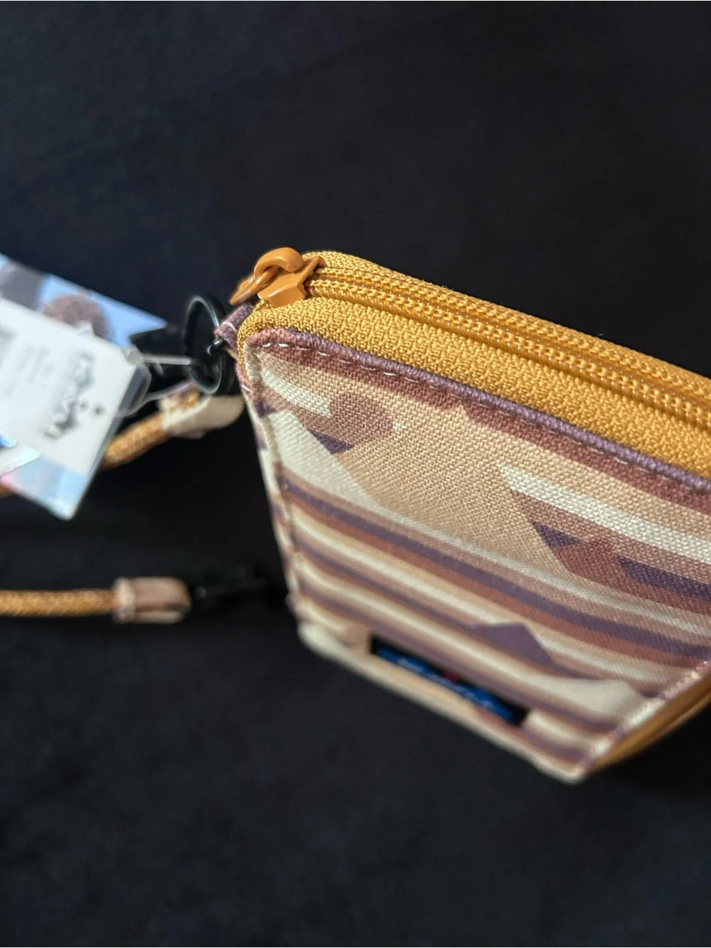 Kavu Go Time Cross Body Wallet, Beige & Brown, NWT